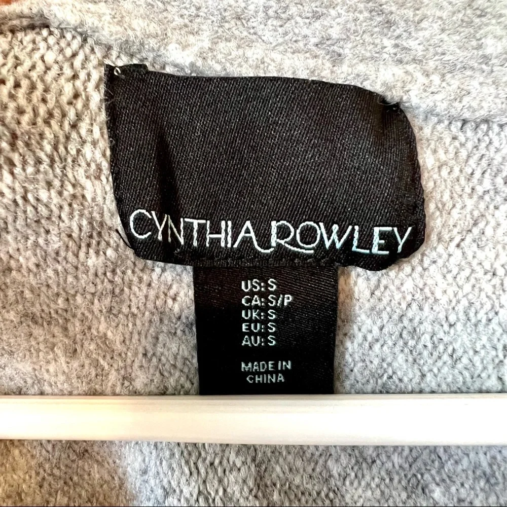 CYNTHIA ROWLEY Wool Blend V-Neck Oversized Sweater—SZ. Small